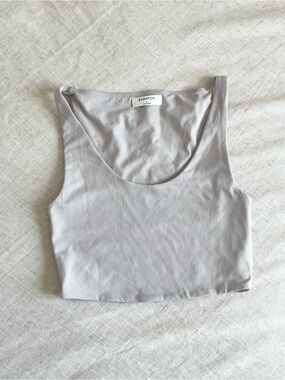 Aritzia contour Babaton Pale Gray Scoop Neck Tank